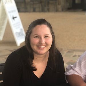 Meet your Posher, Caitlin